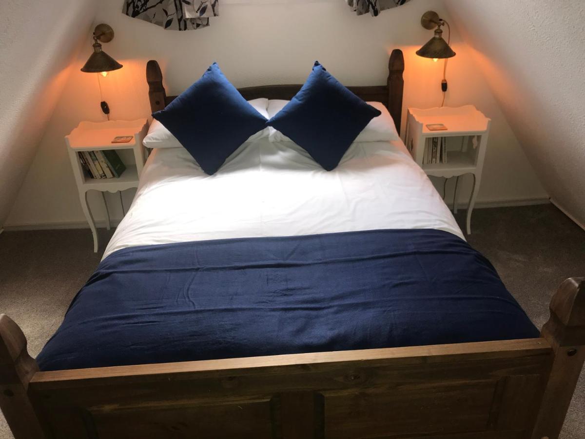 Foxes Sea Side Retreat Deluxe Chalet Is A Lovely Holiday Home Tucked Away On The Kent Coast Kingsdown  ภายนอก รูปภาพ